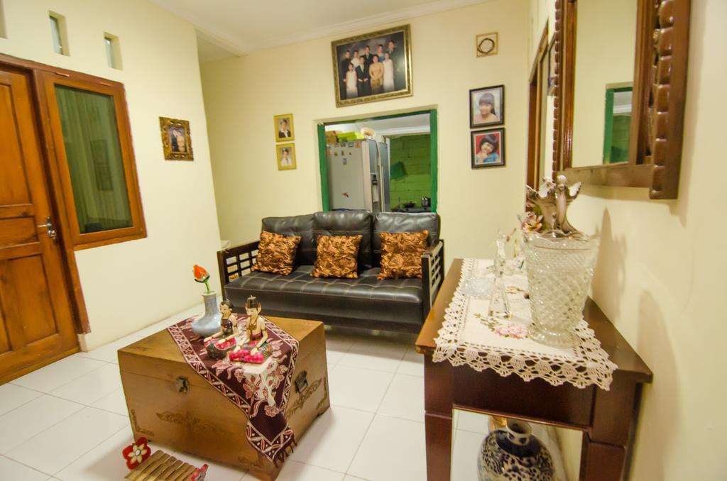 Pendopo Andari Homestay Yogyakarta Kültér fotó